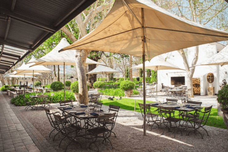 Outdoor Dining in Franschhoek 