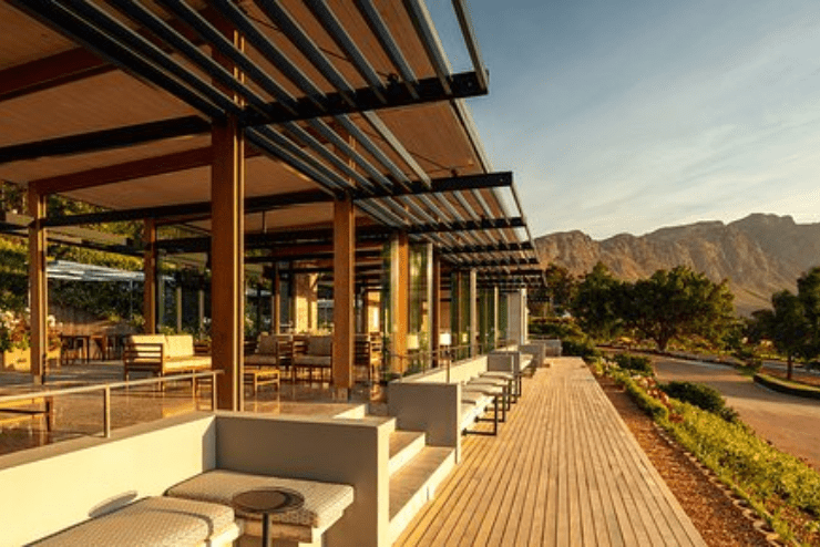 Outdoor Dining in Franschhoek 